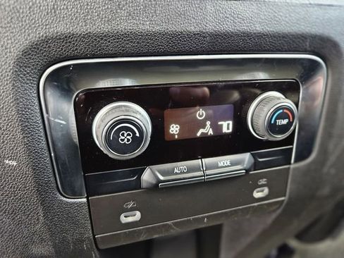 Used 2024 Chevrolet Tahoe LT RWD image 29