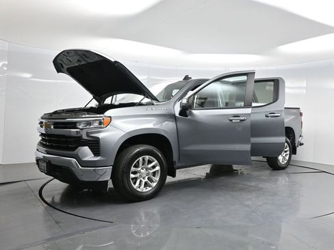 Used 2024 Chevrolet Silverado 1500 LT AWD/4WD image 42