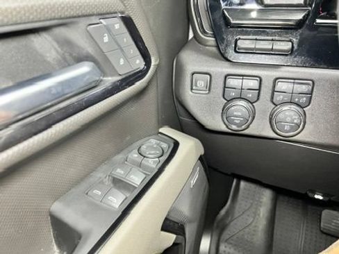 Used 2025 Chevrolet Silverado 1500 ZR2 w/ Technology Package AWD/4WD image 27