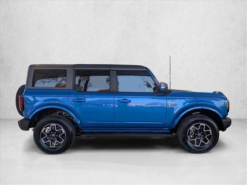 Used 2024 Ford Bronco Outer Banks image 4