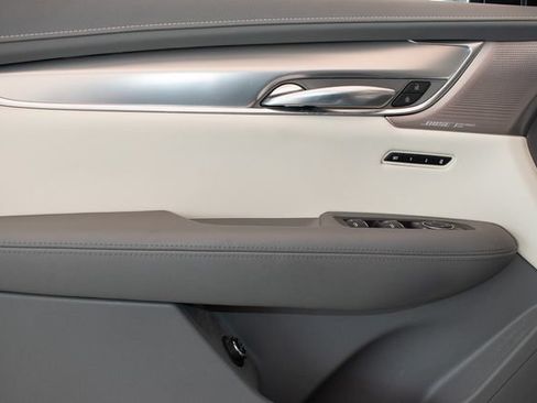 Used 2020 Cadillac XT5 Premium Luxury AWD/4WD image 22