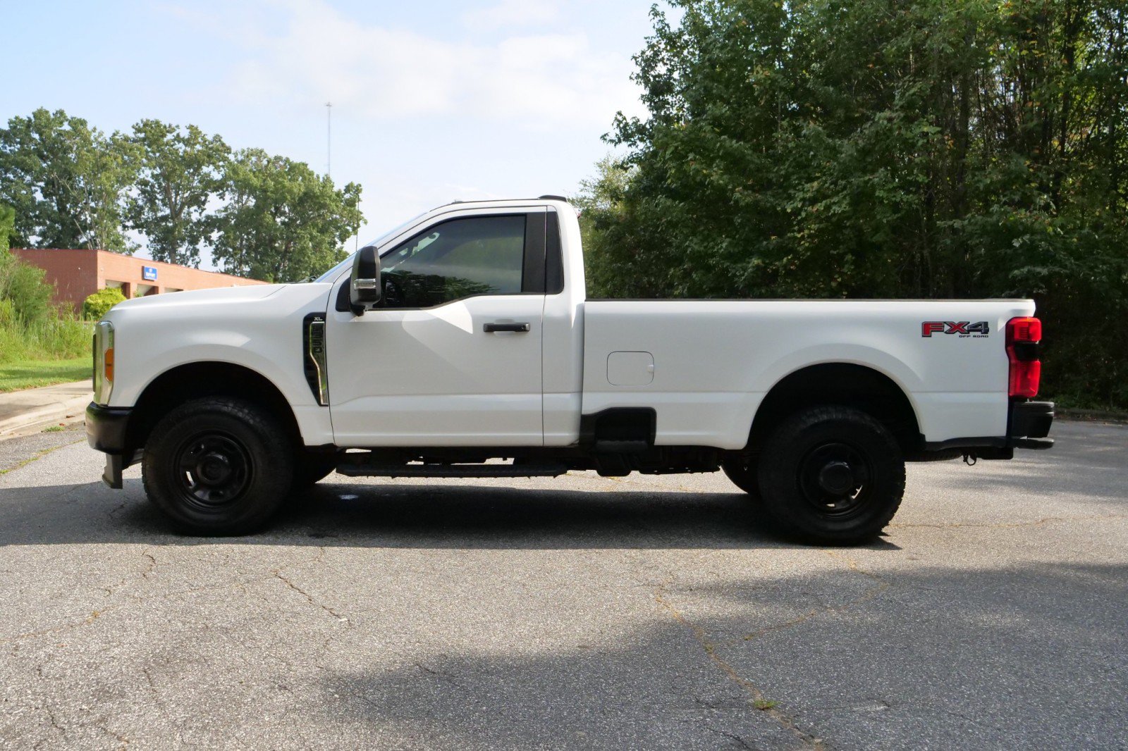 Used 2023 Ford F350 XL w/ 360-Degree Camera Package AWD/4WD image 35