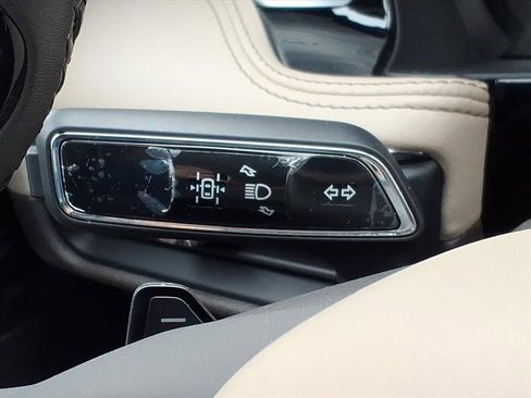 Used 2022 Lincoln Corsair AWD w/ Equipment Group 101A image 25