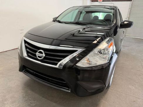 Used 2019 Nissan Versa S Plus FWD image 5