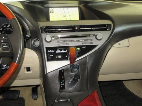 Used 2010 Lexus RX 350 FWD w/ Premium Pkg image 12