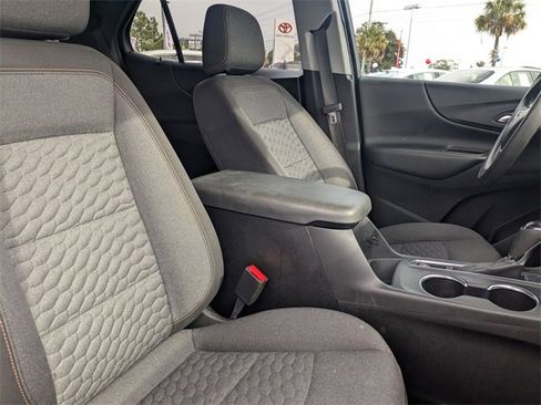 Used 2021 Chevrolet Equinox LT image 35