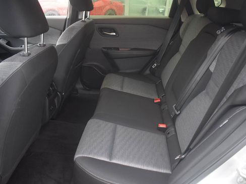 Used 2023 Nissan Rogue SV FWD image 43