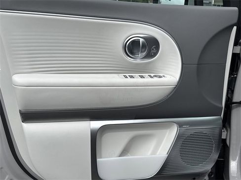 New 2026 Hyundai Ioniq 9 Limited image 10