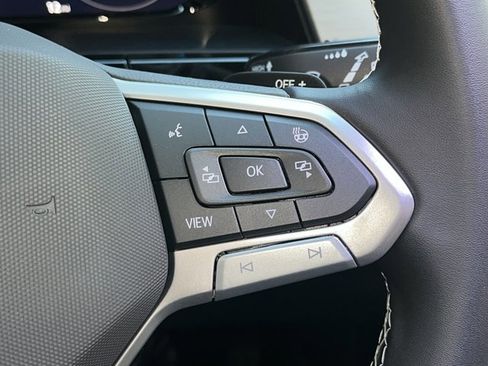 New 2026 Volkswagen Atlas Cross Sport SE image 29