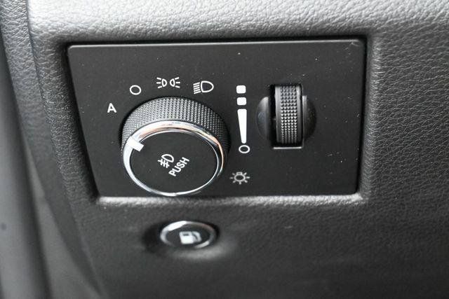 Used 2017 Jeep Grand Cherokee Limited AWD/4WD image 16
