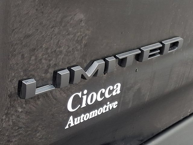 Used 2020 RAM 1500 Limited w/ Black Appearance Package AWD/4WD image 31