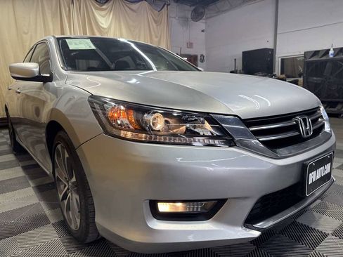 Used 2014 Honda Accord Sport image 5