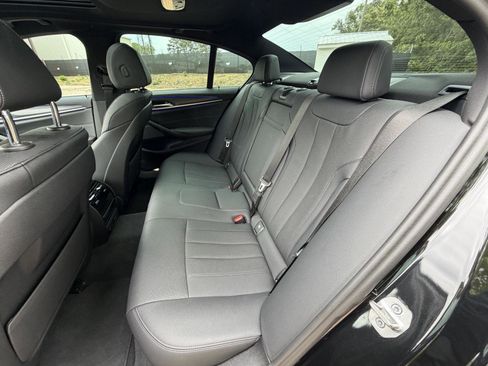 Used 2023 BMW 530i w/ M Sport Package RWD image 15