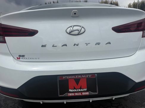 Used 2020 Hyundai Elantra SE w/ Cargo Package (C1) FWD image 13