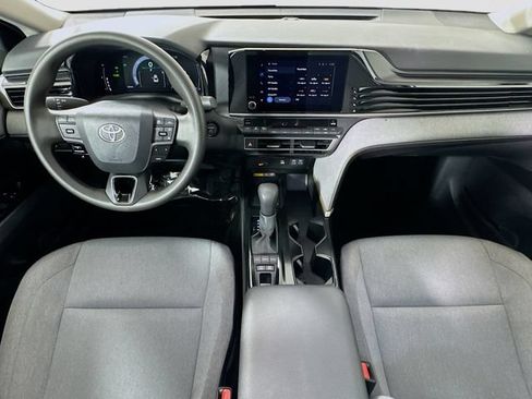 Used 2025 Toyota Camry LE FWD image 23