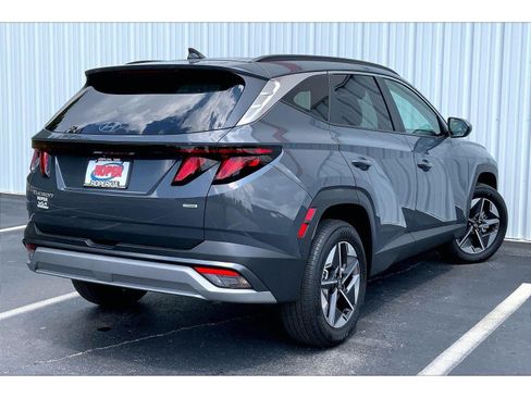 Used 2025 Hyundai Tucson SEL AWD/4WD image 11