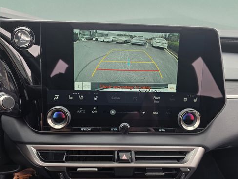 Certified 2025 Lexus RX 350 Premium w/ Accessory Package (Z1) image 23