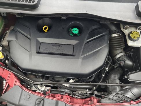 Used 2017 Ford Escape Titanium w/ Equipment Group 301A AWD/4WD image 30