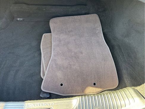 Used 2016 Jaguar XJ R-Sport image 52