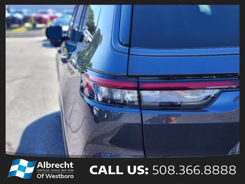 Used 2026 Jeep Grand Cherokee L Limited w/ Limited Altitude Package AWD/4WD image 9