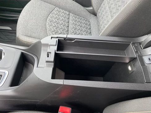 Used 2023 Chevrolet Equinox LT image 13