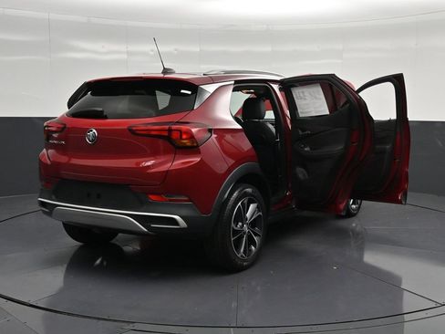 Used 2021 Buick Encore GX Select FWD image 35