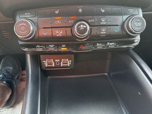 Used 2023 Dodge Durango GT RWD image 37