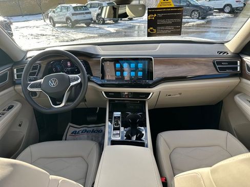 New 2026 Volkswagen Atlas SE image 22
