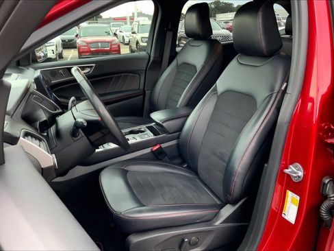 Certified 2024 Ford Edge ST-Line image 7