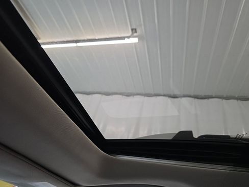 Used 2020 Subaru Outback Touring XT image 22