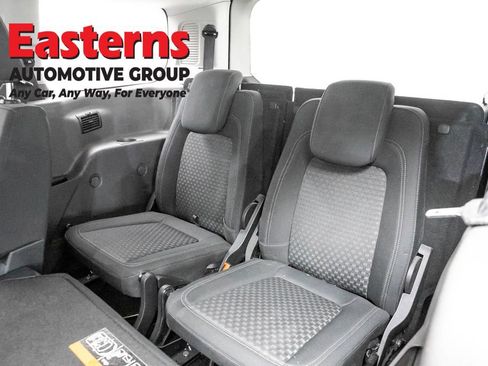 Used 2021 Ford Transit Connect XLT FWD image 25