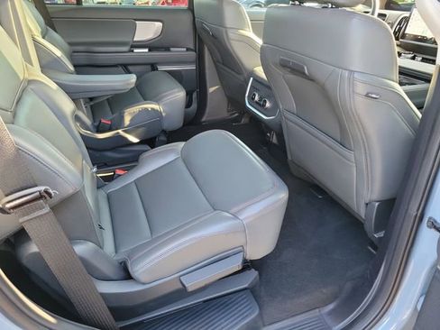 Certified 2025 Ford Expedition Active AWD/4WD image 19