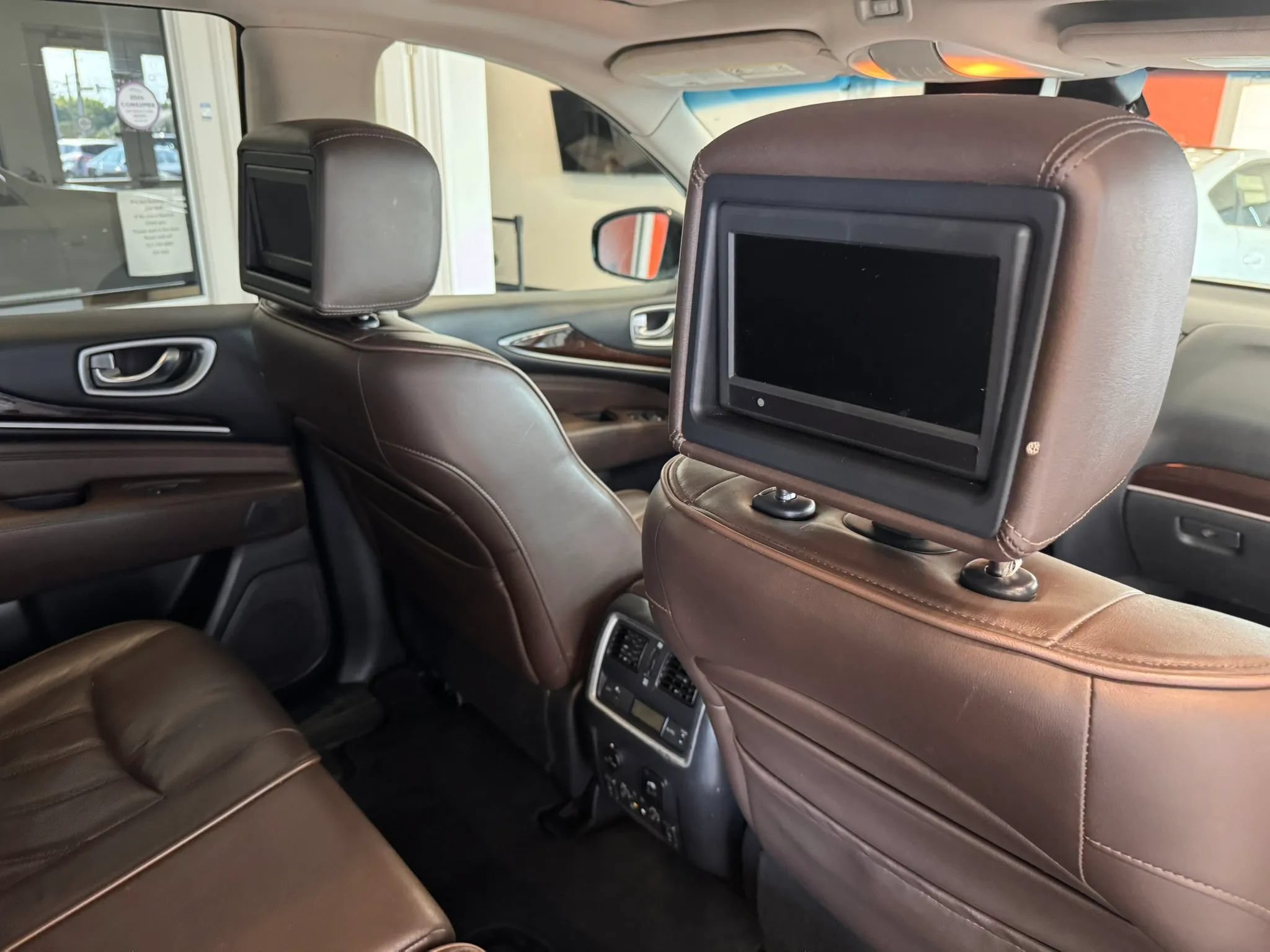 Used 2014 INFINITI QX60 FWD w/ Deluxe Touring Package image 26