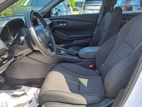 Used 2025 Honda Accord Sport image 21