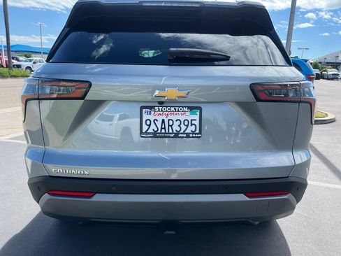 Used 2025 Chevrolet Equinox LT FWD image 17