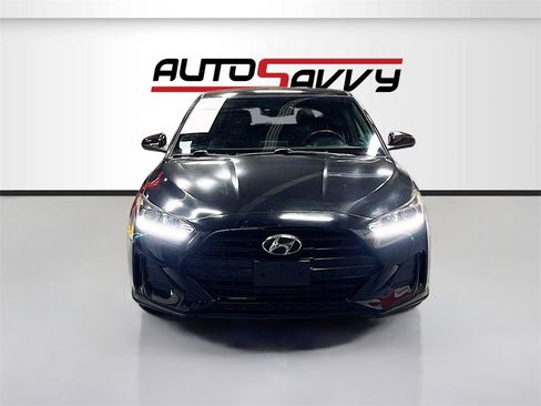 Used 2019 Hyundai Veloster 2.0 Premium image 2