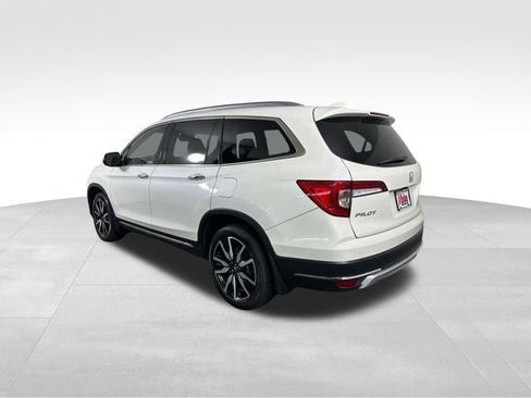 Used 2019 Honda Pilot Touring image 3