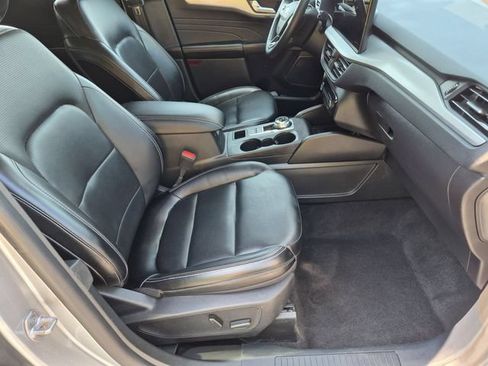 Used 2024 Ford Escape Platinum AWD/4WD image 21