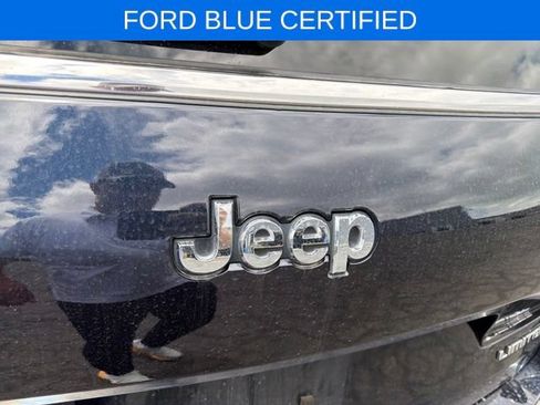 Used 2023 Jeep Grand Cherokee L Limited w/ Luxury Tech Group II AWD/4WD image 31