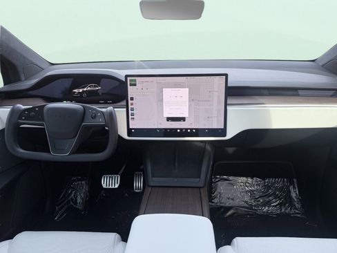 Used 2023 Tesla Model X image 50