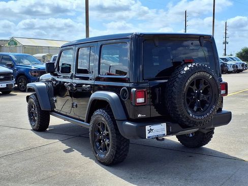 Used 2023 Jeep Wrangler Unlimited Sport AWD/4WD image 4