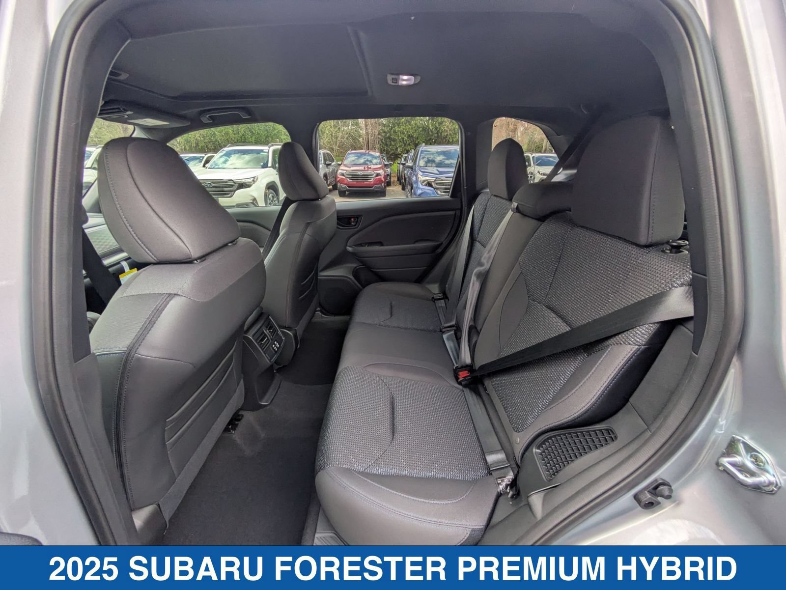 Certified 2025 Subaru Forester Premium AWD/4WD image 30
