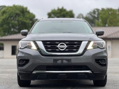 Used 2020 Nissan Pathfinder S AWD/4WD image 2