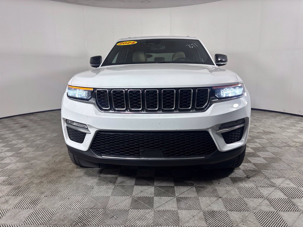 Used 2024 Jeep Grand Cherokee Limited RWD image 8
