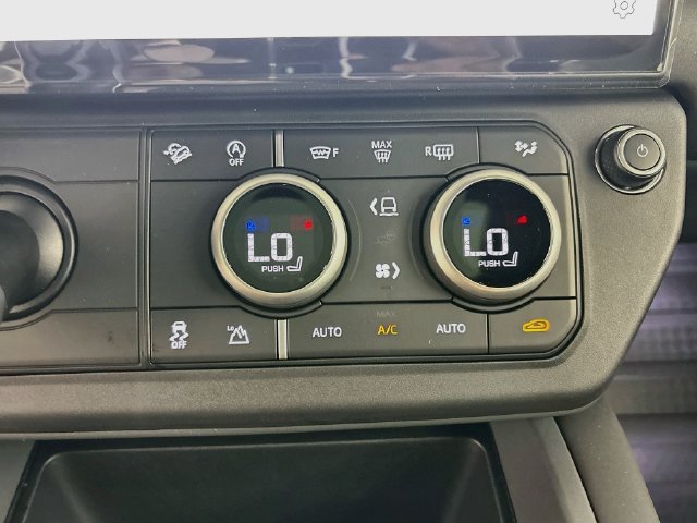 New 2026 Land Rover Defender 110 S AWD/4WD image 17