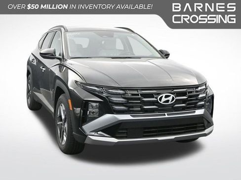 Certified 2025 Hyundai Tucson SEL image 1