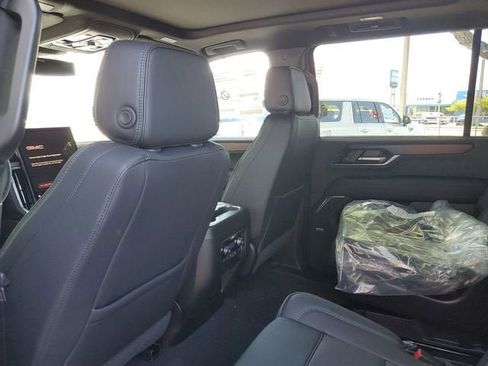 New 2026 GMC Yukon XL Denali w/ Sun & Power Step Package AWD/4WD image 10