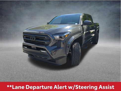 Used 2025 Toyota Tacoma SR5 RWD image 10