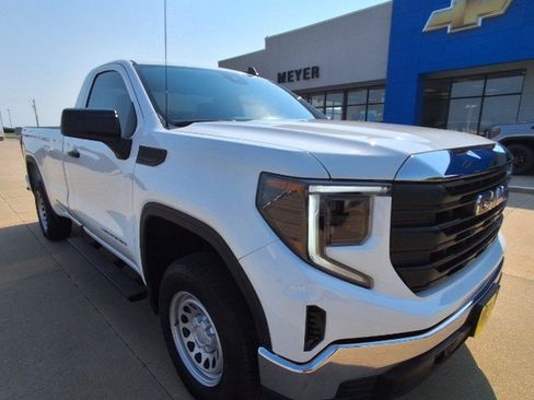 Used 2024 GMC Sierra 1500 Pro w/ Pro Value Package AWD/4WD image 2
