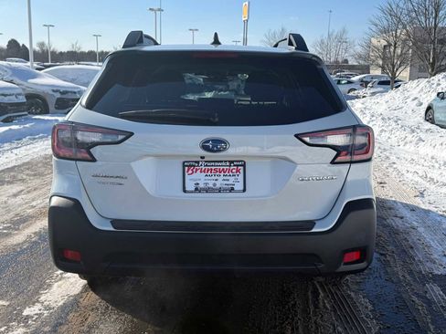 Certified 2025 Subaru Outback Premium w/ Popular Package #1A image 5